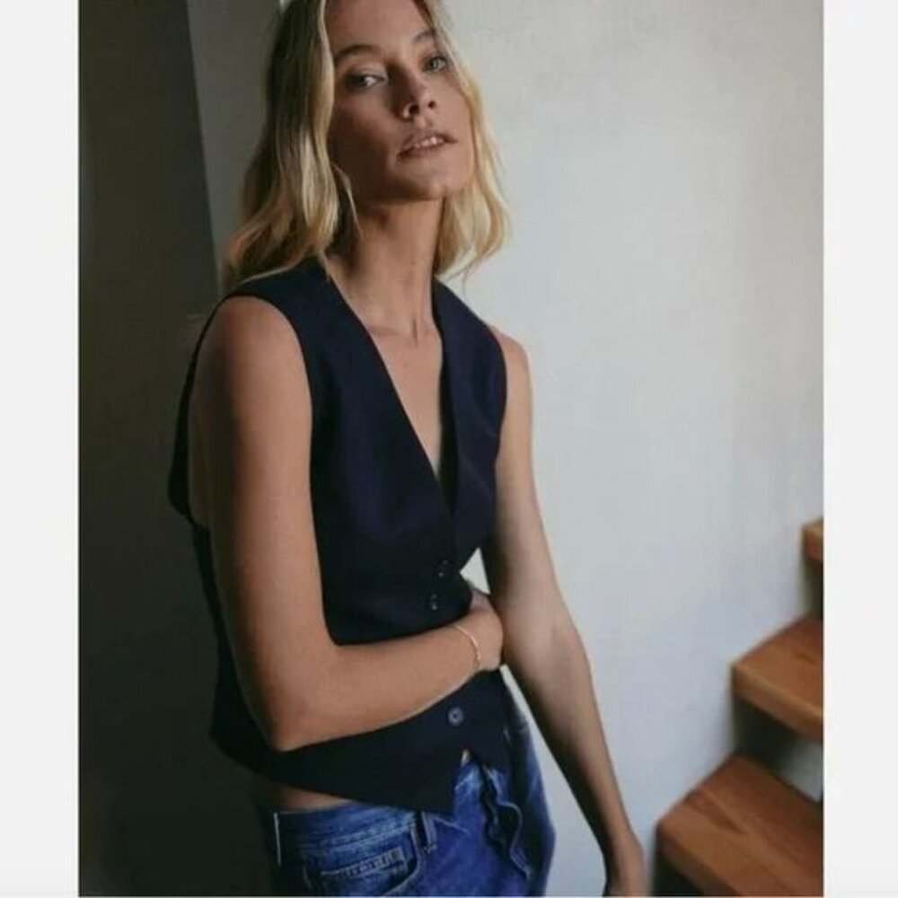 Outerknown Parker Vest in Dark Navy